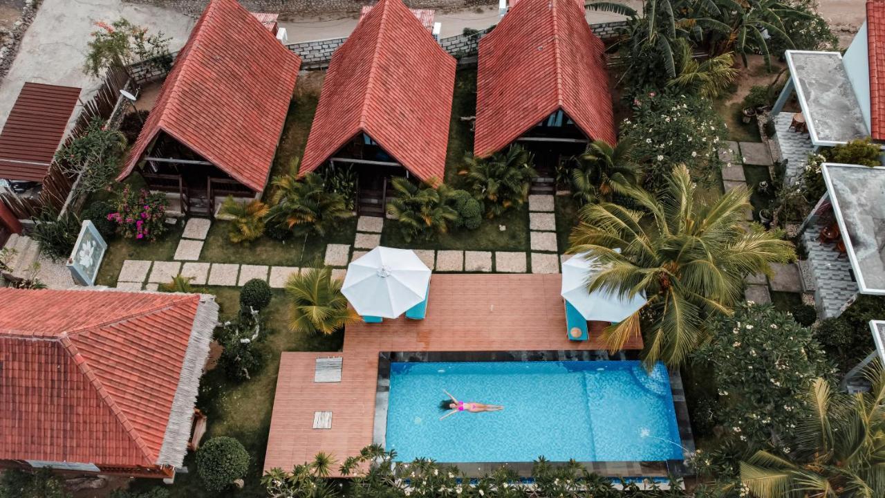 Gayatri Bungalows Batununggul Екстериор снимка