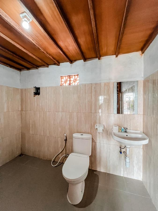 Gayatri Bungalows Batununggul Екстериор снимка