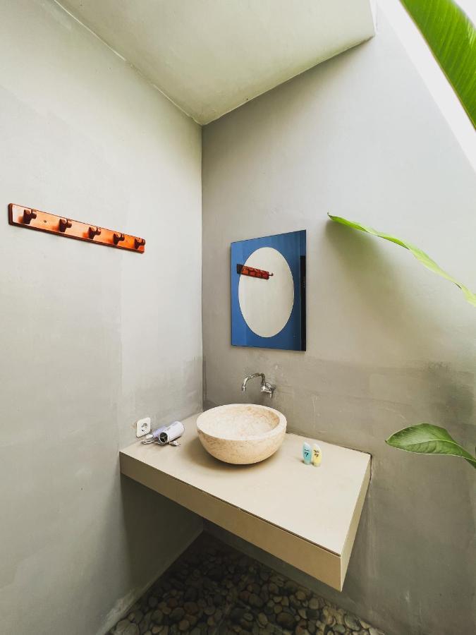 Gayatri Bungalows Batununggul Екстериор снимка