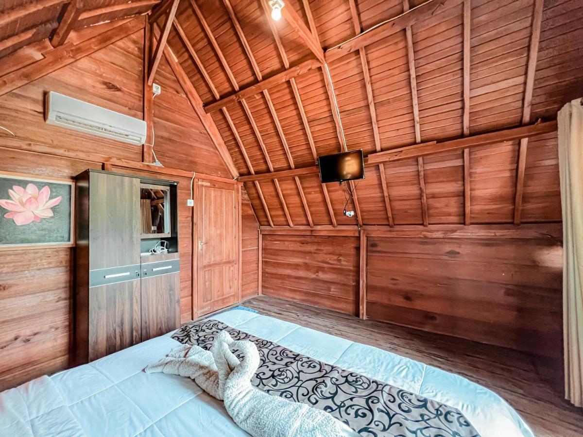 Gayatri Bungalows Batununggul Екстериор снимка